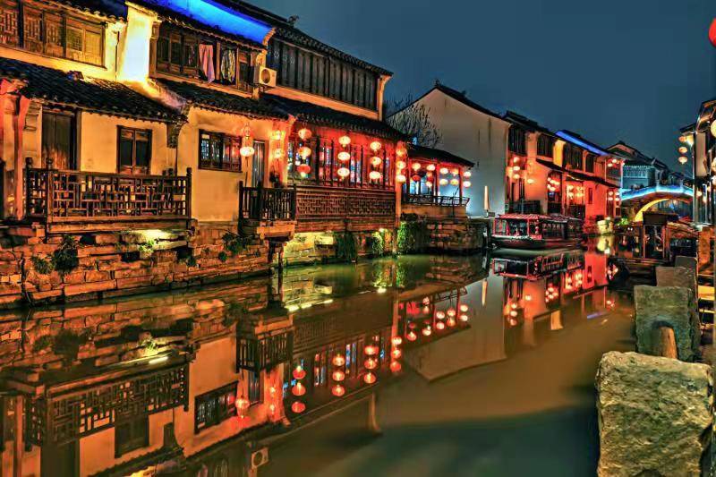 苏州夜景必去的四大景点古城苏州在夜色中有种不可言传的风情