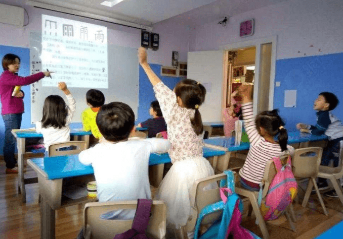 家长|用力过猛的“超前教育”被喊停，幼儿园已禁止小学化，学生咋办？