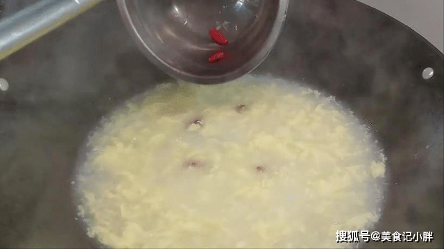 做法|入秋后，早餐喝它，驱寒滋阴、美容养颜，女人不能错过