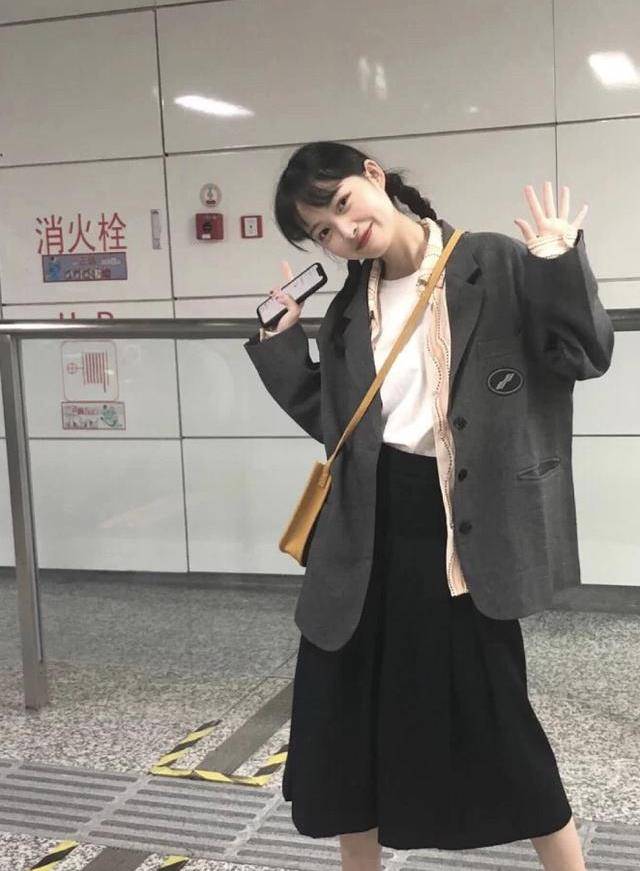 元素|学院风很惊艳，秋天就要这么穿，减龄效果逆天了