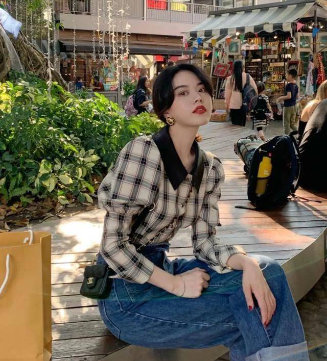 大部分|2021入秋的第一件衬衫就选“它”，照着穿优雅高贵显气质