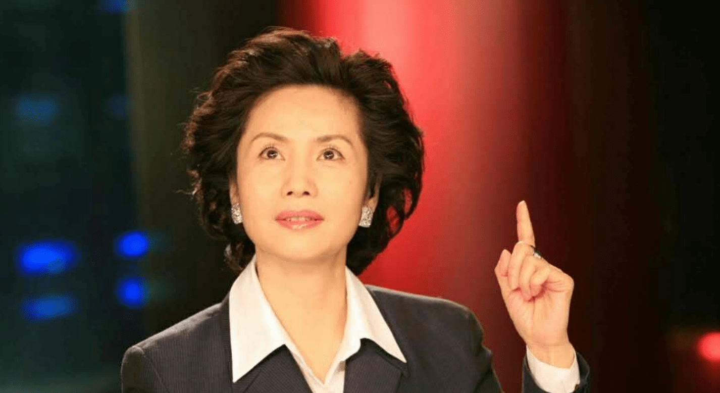 原创央视主播徐俐宣布退休60岁像40岁一样岁月从不败美人