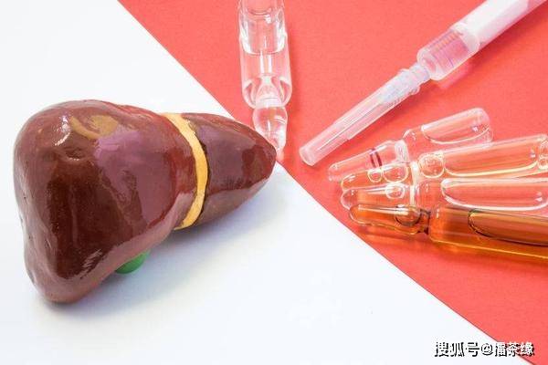 食欲|肝硬化患者，身体出现4个“变化”，肝硬化或在慢慢好转