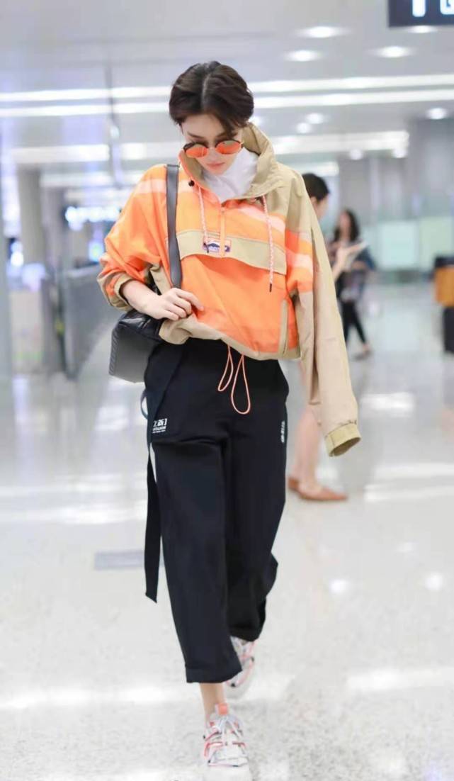 进行|女明星不好当！军嫂张馨予体重涨到107好焦虑，露小腹根本没赘肉