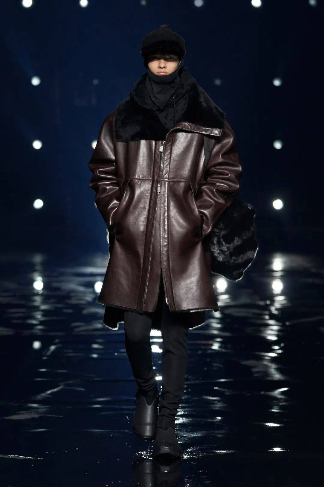黑色|纯黑世界：Givenchy2021秋冬