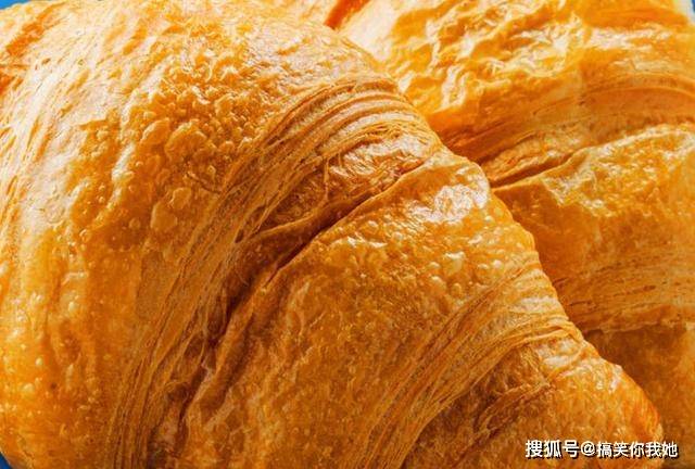 冷藏|教你做牛角包,教程一学就会,香甜松软,再也不用去外面买了