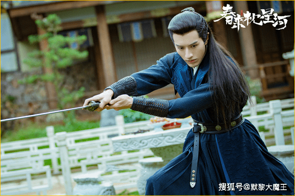 颜甜|腾讯爱奇艺又“撞档”！新剧仅隔两天上线，都是高颜甜宠难抉择