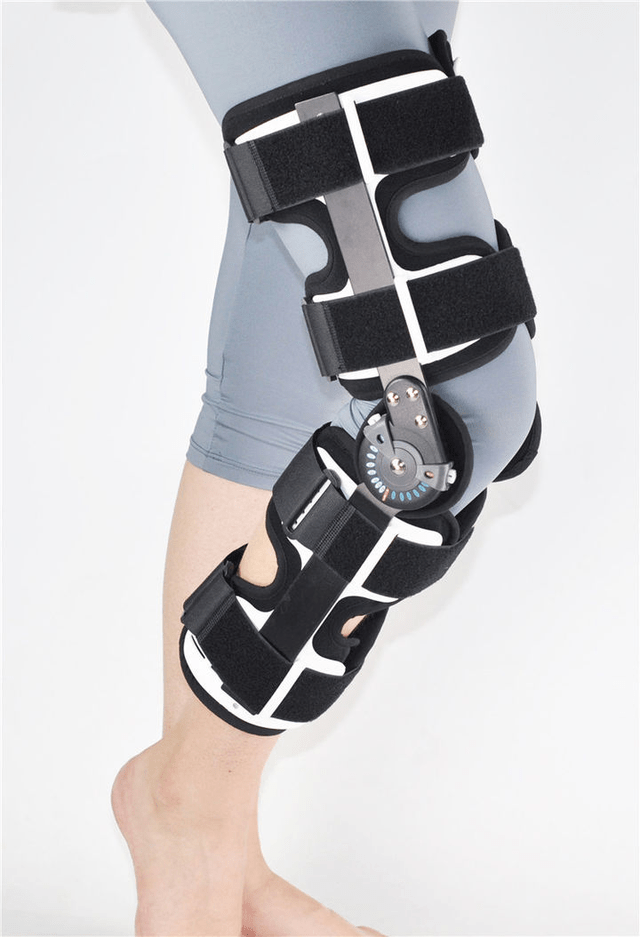 是什么导致膝超伸?