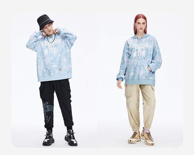 四季|求问！可以把队友卖了买新衣吗？