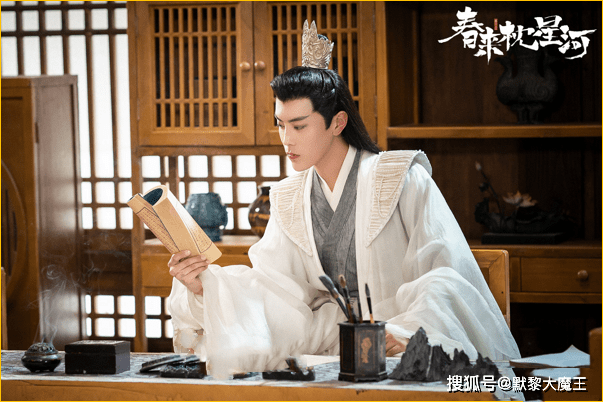 颜甜|腾讯爱奇艺又“撞档”！新剧仅隔两天上线，都是高颜甜宠难抉择