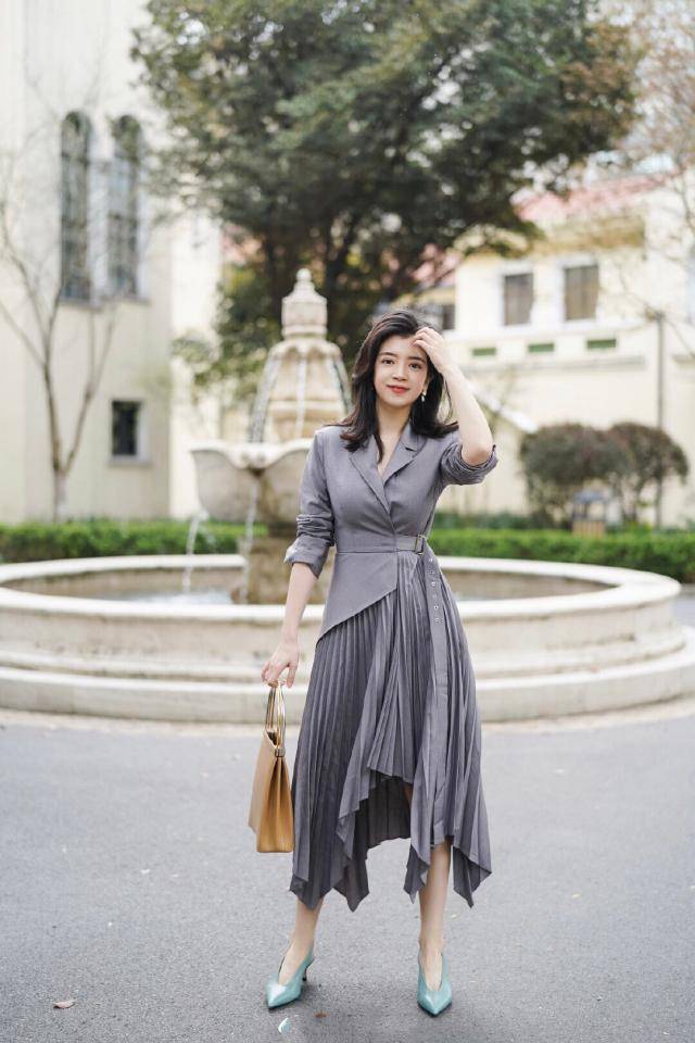 黑色|三木的初秋搭配时髦舒适，薄荷绿西装搭配方跟高跟鞋，高级又优雅