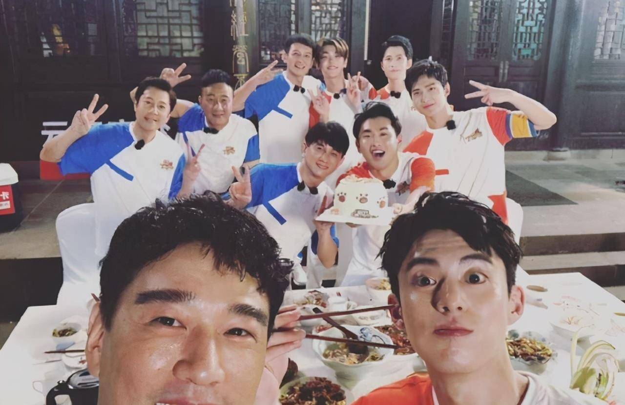 王耀庆|原来王耀庆才是《元气满满的哥哥》最大的笑点！网友：看完路转粉