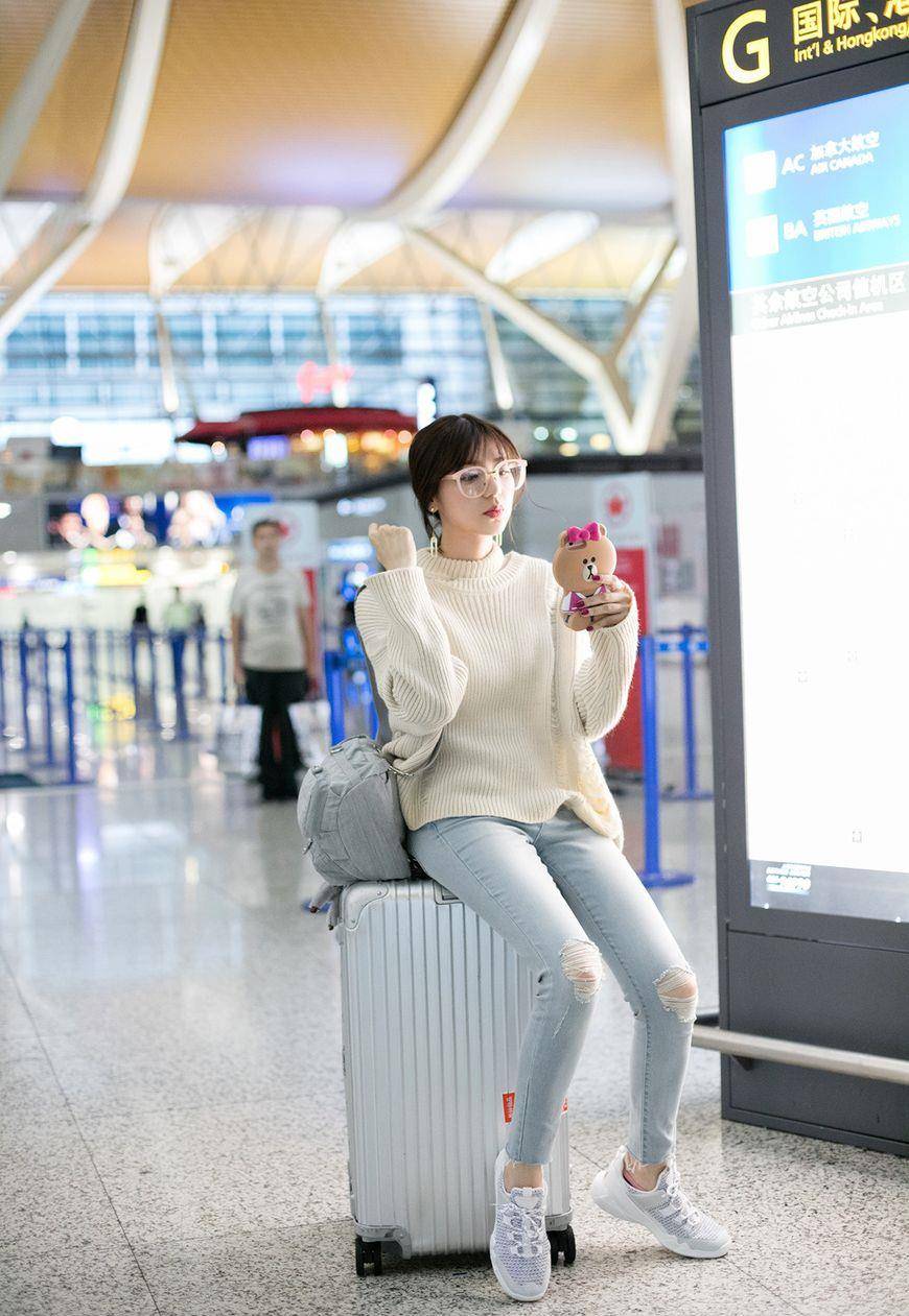飞机场女生怎么样 b8d16c4c99714147b83ebb4fa7e25839.jpeg