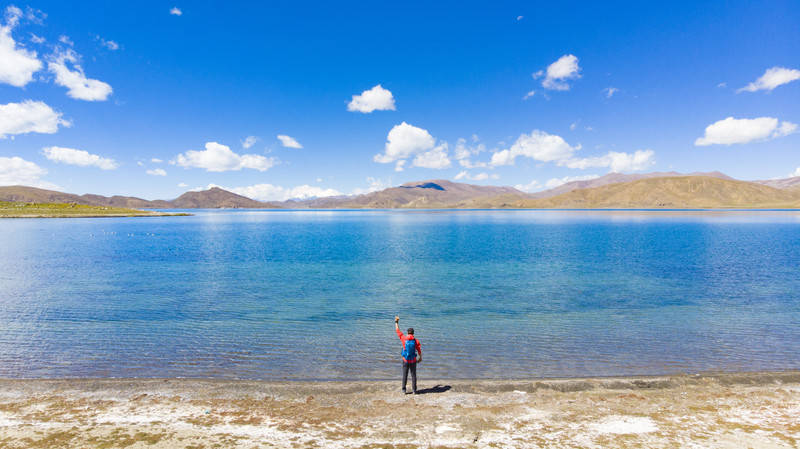 海拔4300左右的哲古措是西藏原生教派苯教的圣湖