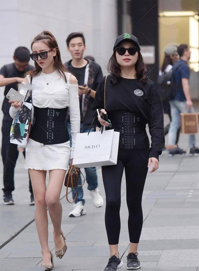 职场|别小看了“喇叭裤”，修身塑形一点不含糊，“大胯”美女的克星！