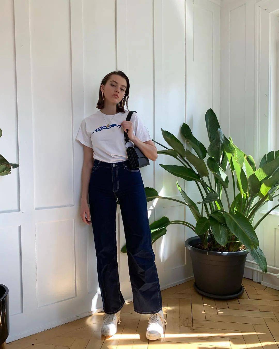 黑色|T恤+阔腿裤,早秋最显瘦搭配!