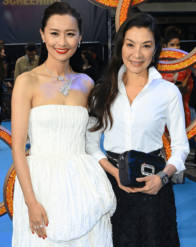 皱纹|《尚气》首映礼：杨紫琼就算满脸皱纹，也不输小19岁港姐