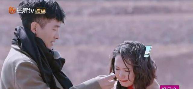 大葱|程莉莎不喜欢农村，打扮华丽跟郭晓冬回家，婆婆的行为略显心酸