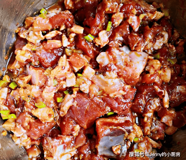 排骨馅怎么做好吃 0cdd5757c5d4483e8df02a55402cf505.png