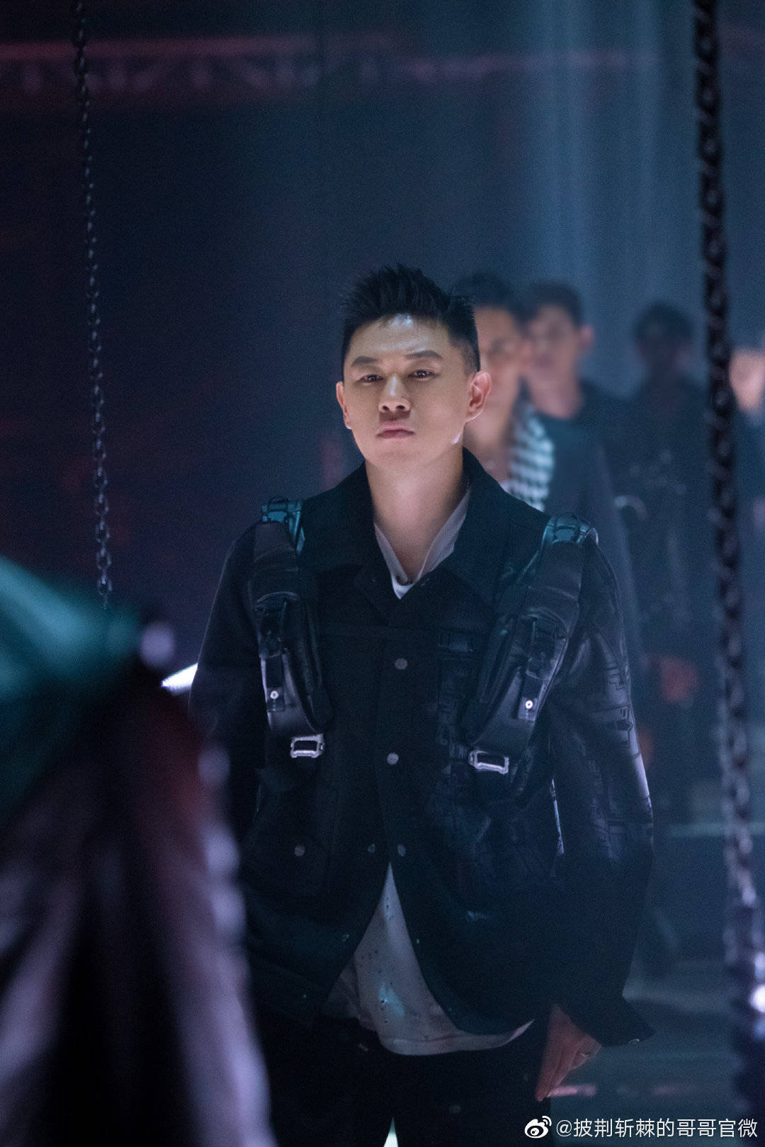 亚裔|为亚裔发声,用Freestyle回怼川普,这样的欧阳靖才是“平凡偶像”!