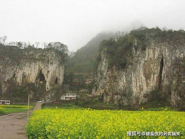 贵州有一座“巨象”古寨，神似桂林象鼻山，外人想进村不容易