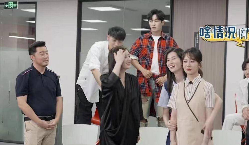 友情|《萌探探探案》黄子韬和杨紫继续互怼，杨紫与乔欣友谊让人羡慕