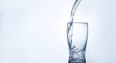 补充|喝水不注意也能触发心脏病！心脏最怕这3种喝水方式，别再这么做