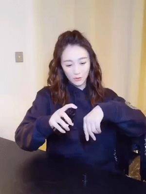 差不多|景甜晒素颜照被夸“牛奶肌”，大方分享自用“护肤法”，张韶涵：真心好用