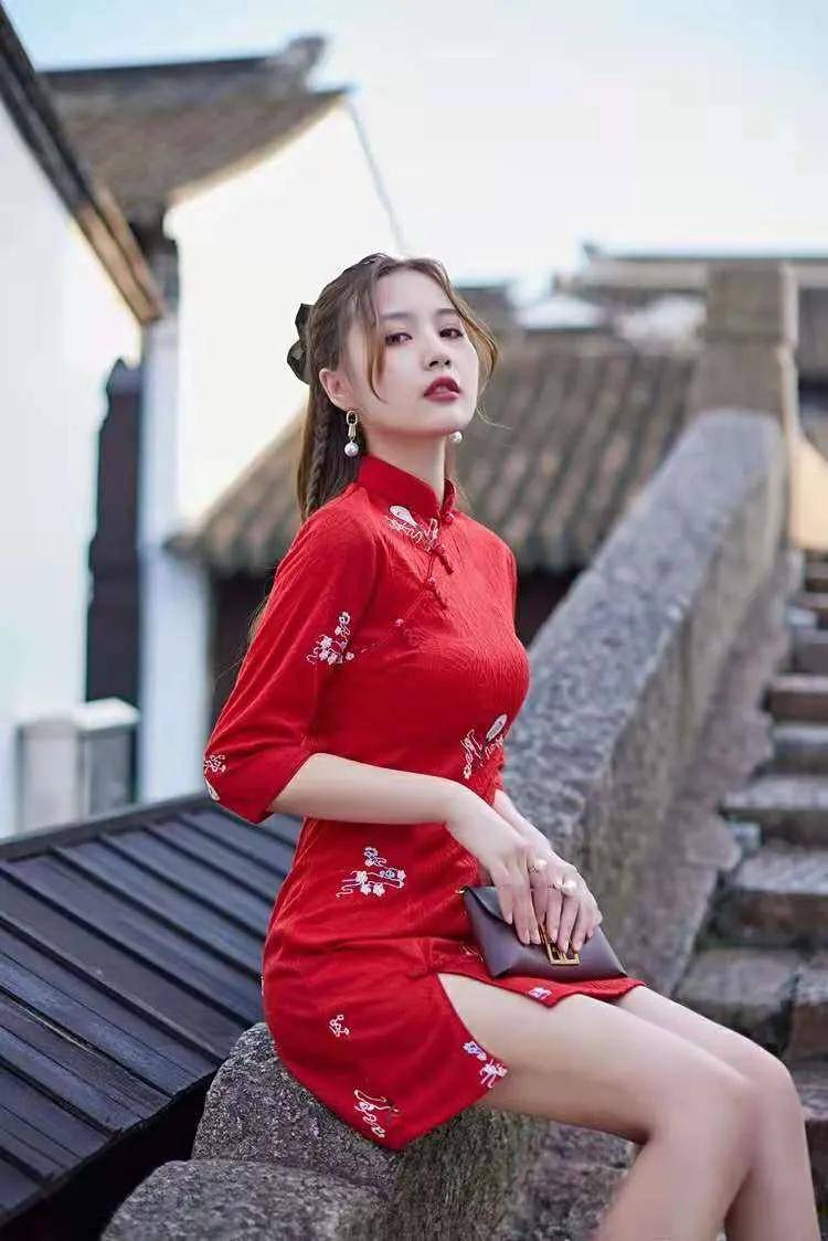 风花|衣柜里没有一件旗袍，是女人一生的遗憾！懂自己的女人才是真女人