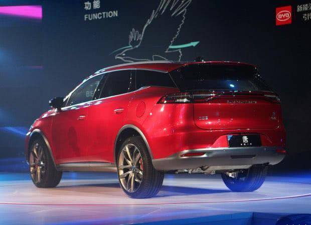 国产suv省油排行榜_原创最省油的国产SUV,中控配备旋转大屏