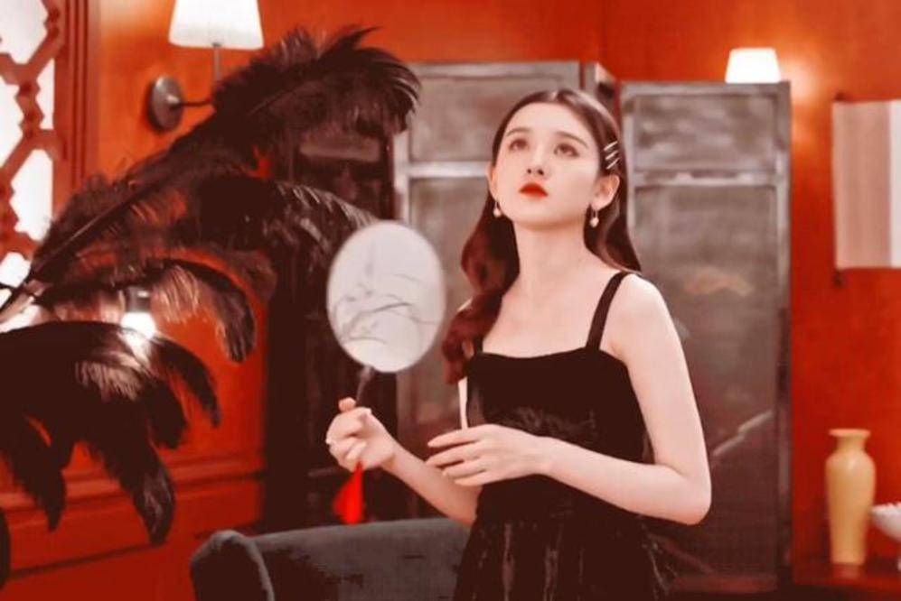 鞠婧祎|适合复古风的女星:阚清子直接出教程,鞠婧祎倪妮都有出圈图