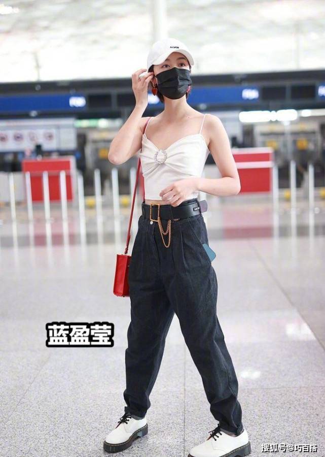 吊带|跟着女明星学穿搭，换季不慌，让你又美又气质