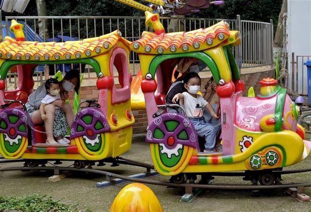 武汉全域降为低风险地区,中山公园游乐场恢复开放