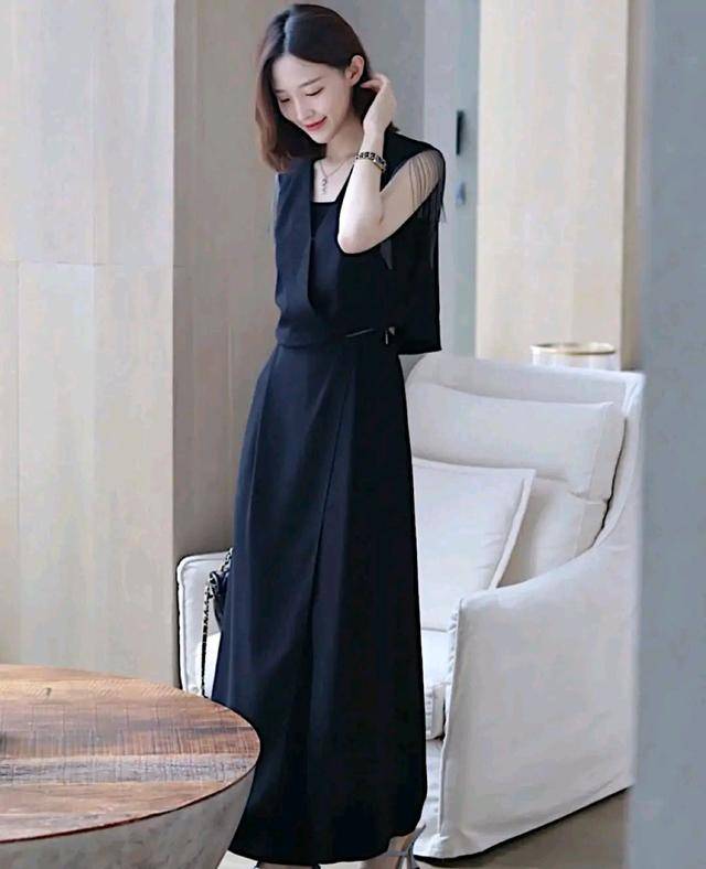 职场|职场打拼的女人很有魅力，但要学会打扮自己，穿对了是关键