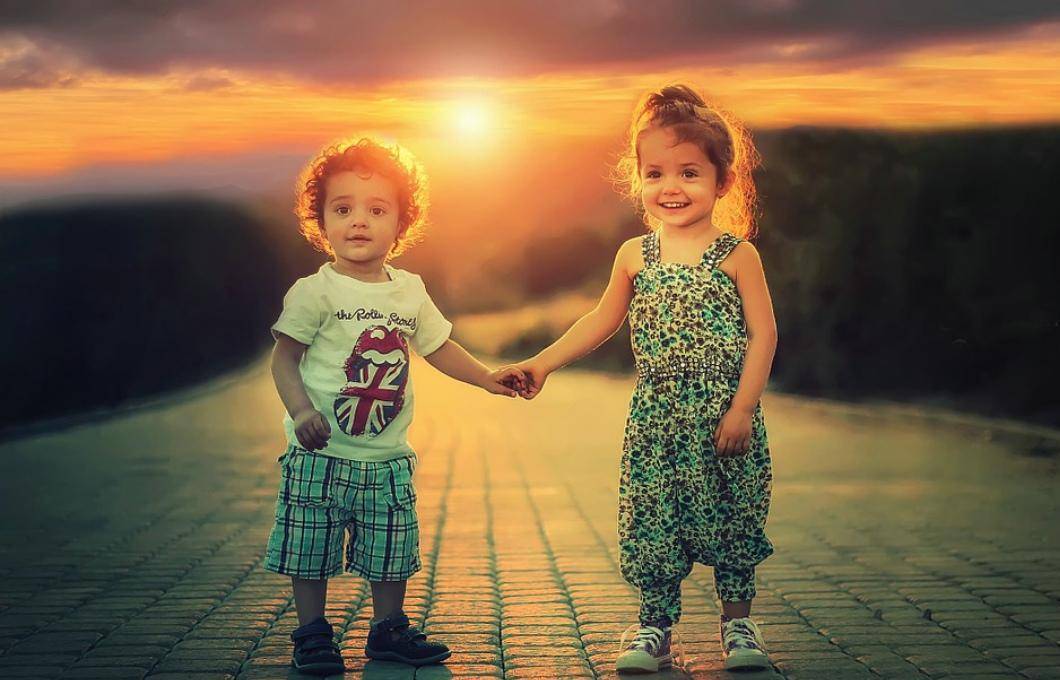 观点评论|30年后，二胎户要面临的“三座大山”，父母若不做好准备会很扎心