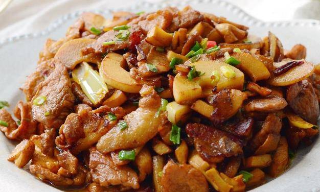 美食|跟發(fā)小學(xué)會(huì)一道家常菜，香甜可口又簡(jiǎn)單，男人抹著嘴說(shuō)還想吃