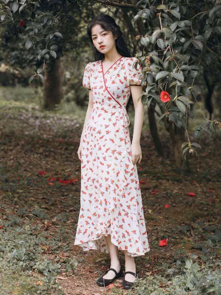 脖子|只要拥有这5种连衣裙,保准你时髦一辈子