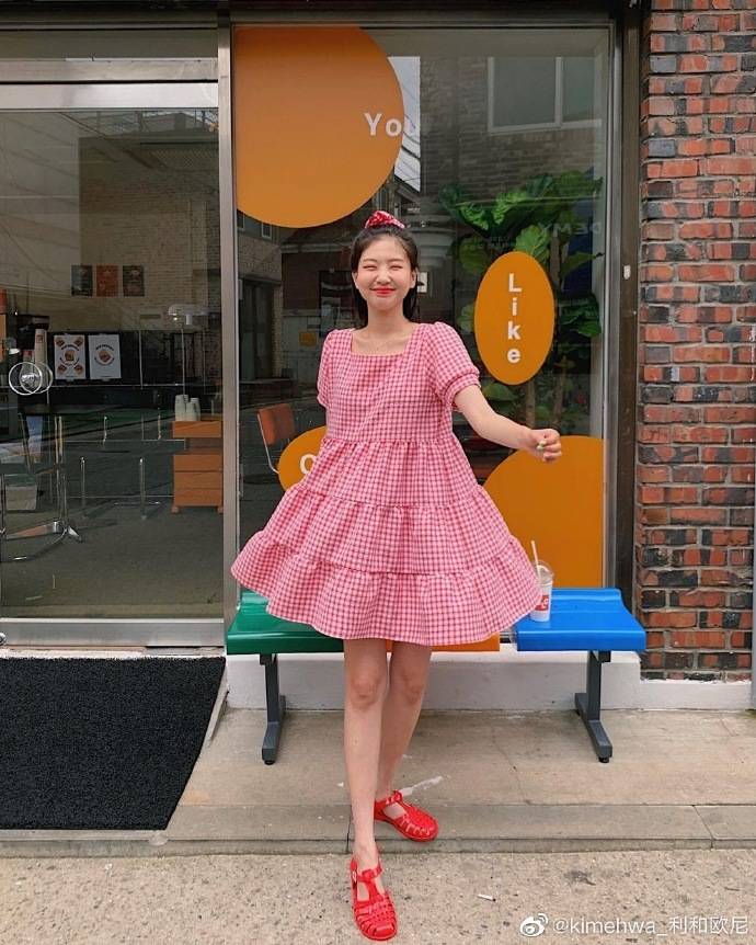 甜度|真的是本命穿搭，太显嫩了吧……