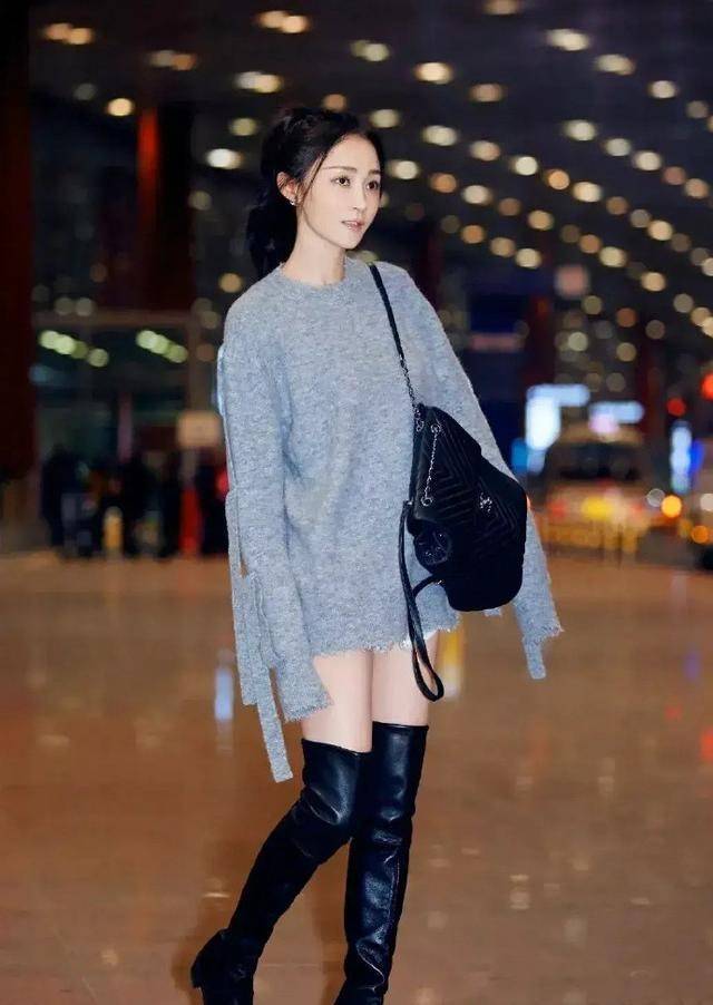 生活|姚笛婚后的生活真幸福！穿针织衫配蓬蓬裙，妩媚女人味不失少女感