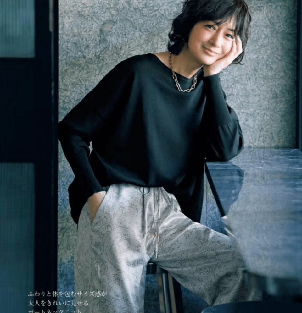 饰品|优雅耐看的日系穿搭，更适合50多岁阿姨，简简单单的款式更提气质