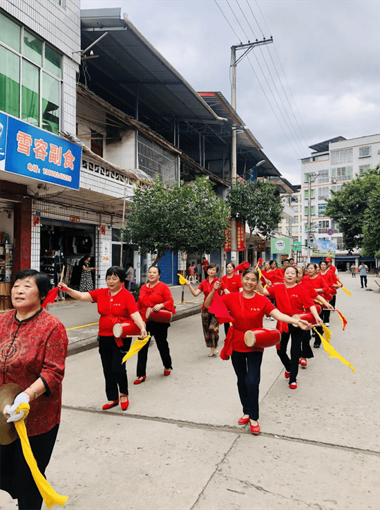 巴中市巴州区三江镇积极开展宣传活动营造浓厚创文氛围