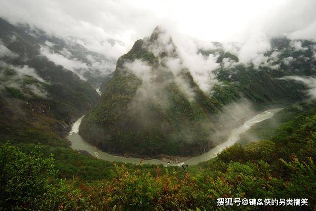 徒步雅鲁藏布大峡谷笔记：从一根钢丝上滑过惊涛骇浪的雅鲁藏布江