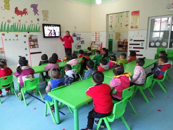 家长|催生三胎不见效，幼儿园将迎来新模式，学生教育有保障家长更放心
