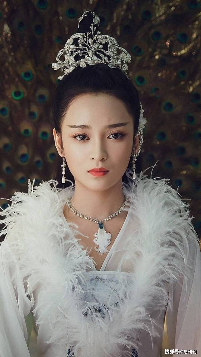 角色|这6个明星天然脸长得跟整容似的，这种痛苦和烦恼谁不想有？