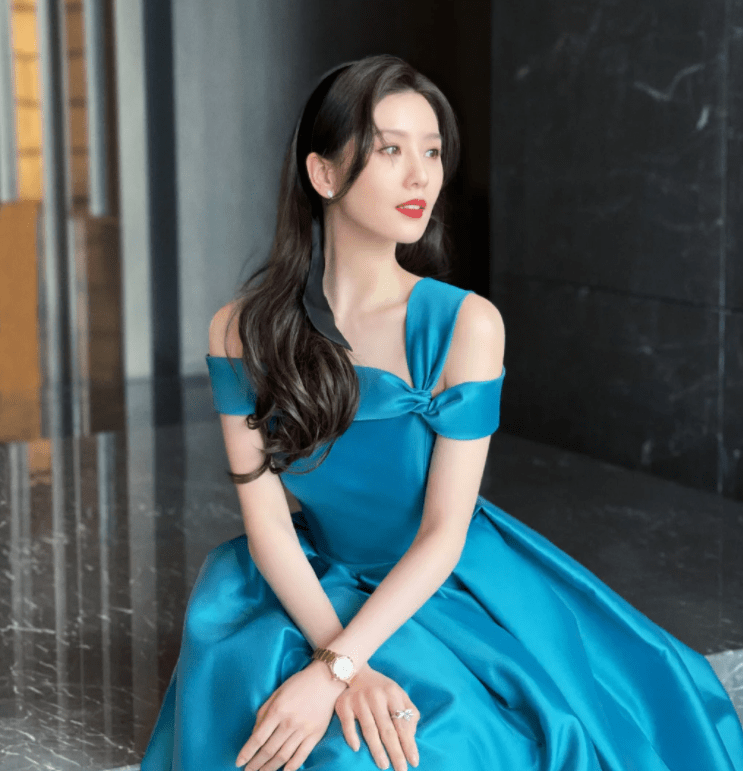 设计|刘诗诗：知性温柔，大家闺秀的气质，美丽动人