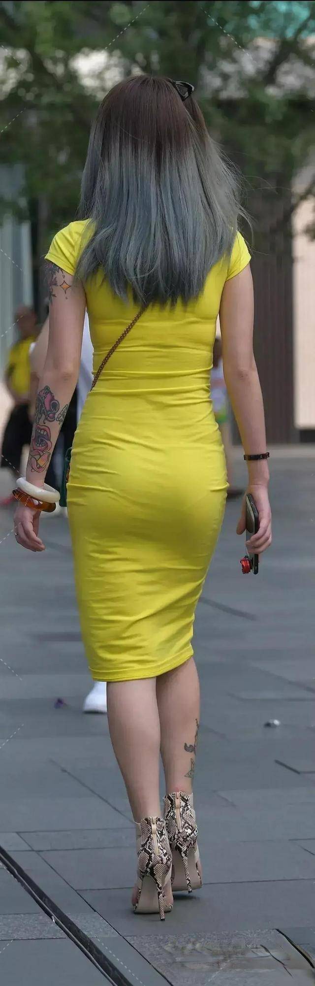 黑色|休闲高弹打底裤,勾勒高挑身材,搭配起来随心所欲