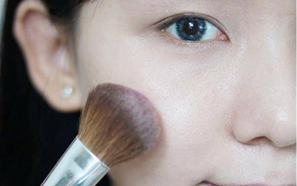 画眉|女生出门不要忘,再急也要化“淡妆”,教你正确顺序,简单又好看