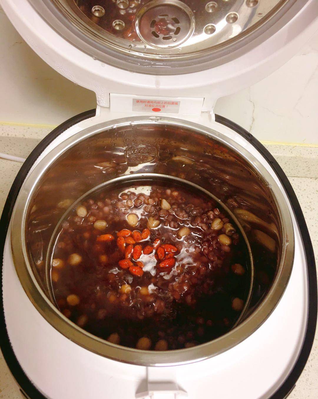 时间|天热了,我家隔三差五煮这粥,家人喝了脾胃好,比小米粥还养人!