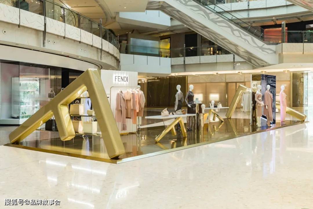 品牌|FENDI 2021秋冬女装成衣系列限时店 登陆上海