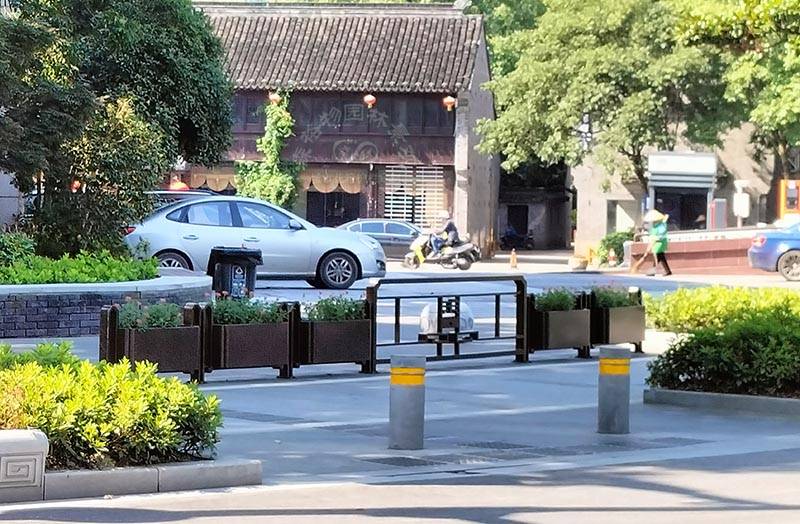 道路花箱该如何搭配植物 绿化